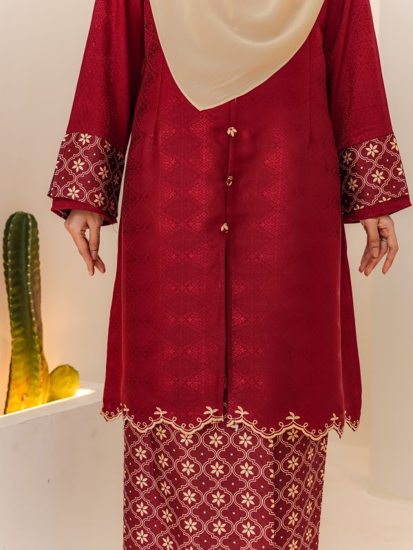 Kurung Sulaman Cinta (BURGUNDY) - Image 2