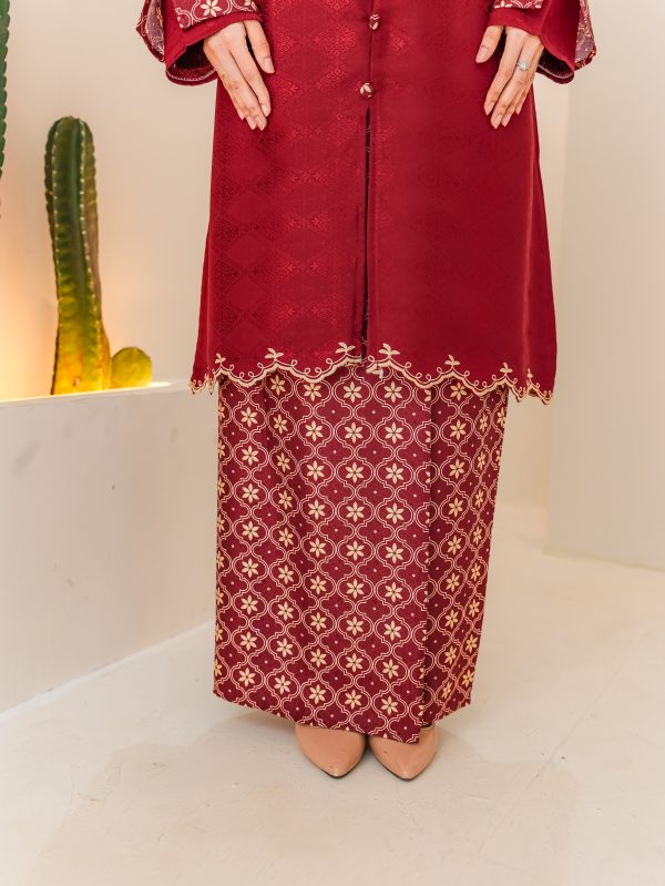 Kurung Sulaman Cinta (BURGUNDY) - Image 3