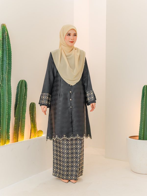 Kurung Sulaman Cinta (BLACK)