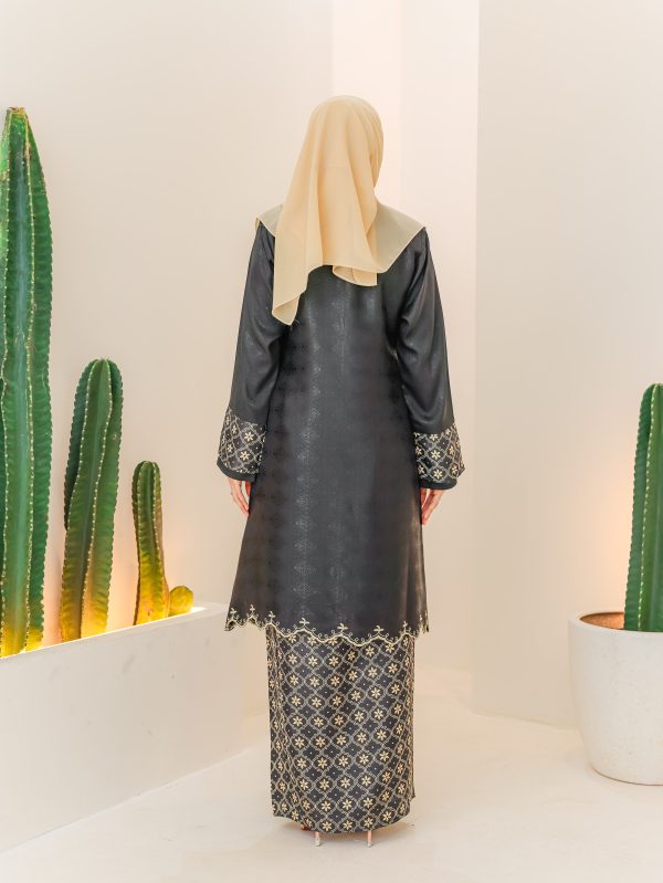 Kurung Sulaman Cinta (BLACK) - Image 2