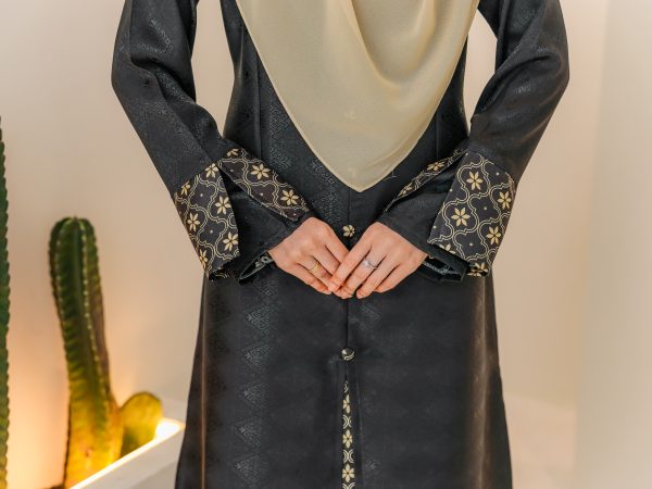 Kurung Sulaman Cinta (BLACK) - Image 4