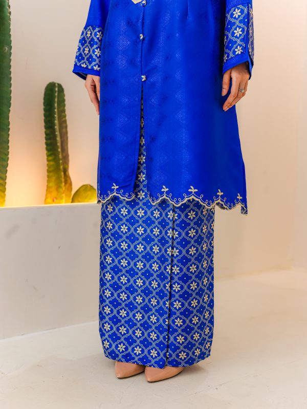 Kurung Sulaman Cinta (ROYAL BLUE) - Image 3